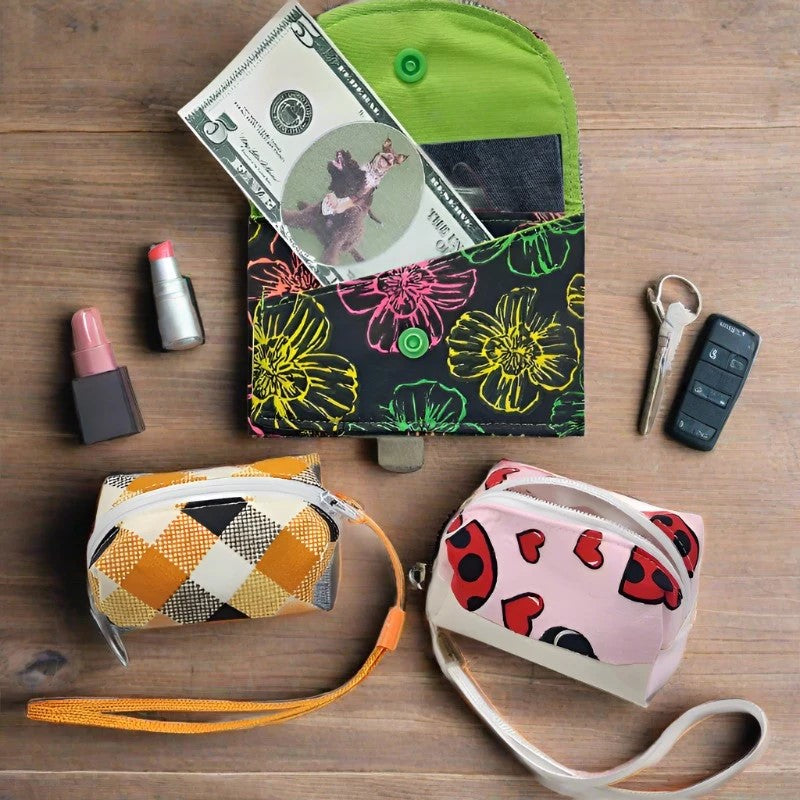 Shop Coin Purses and Snap Wallets Crafts by Maggie D LLC