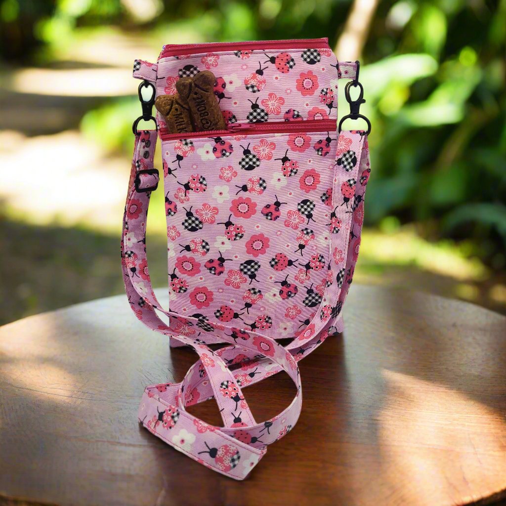 Crossbody Dog Walk Bag