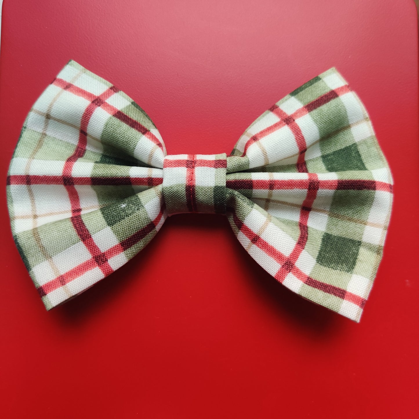 Green and Red Plaid Collar Bow Tie