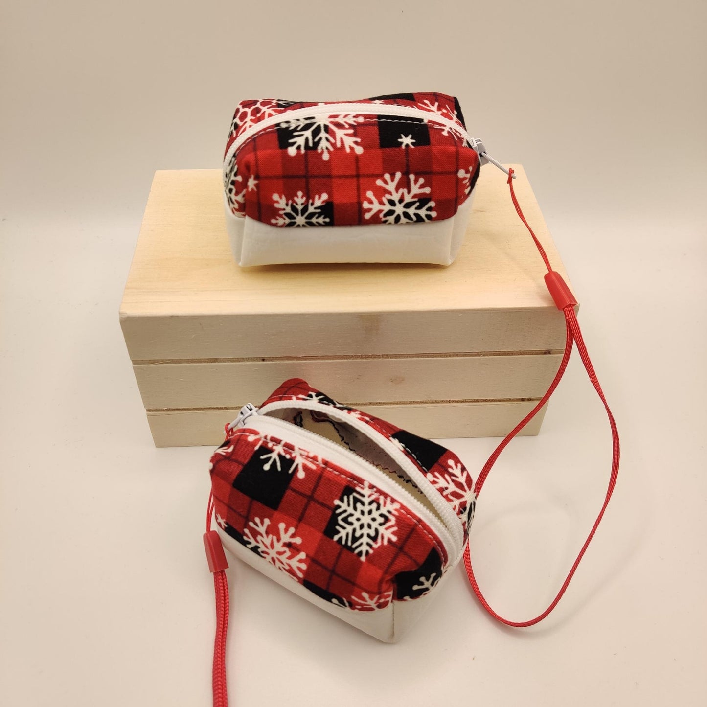 Mini Zippered Boxy Pouch - Let it Snow